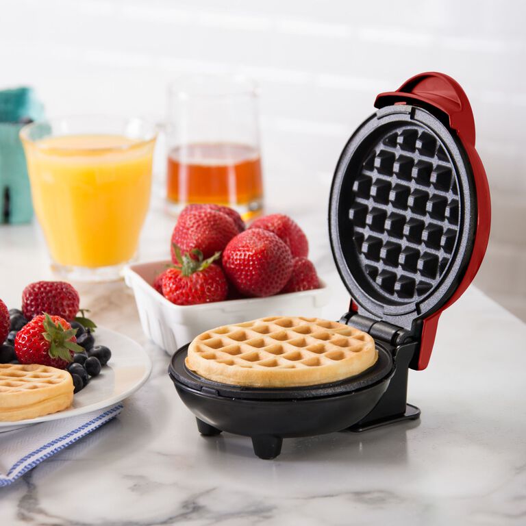 Dash Red Mini Nonstick Waffle Maker image number 5