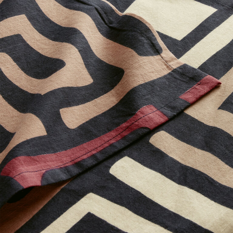 Black And Tan Geometric Table Runner image number 2