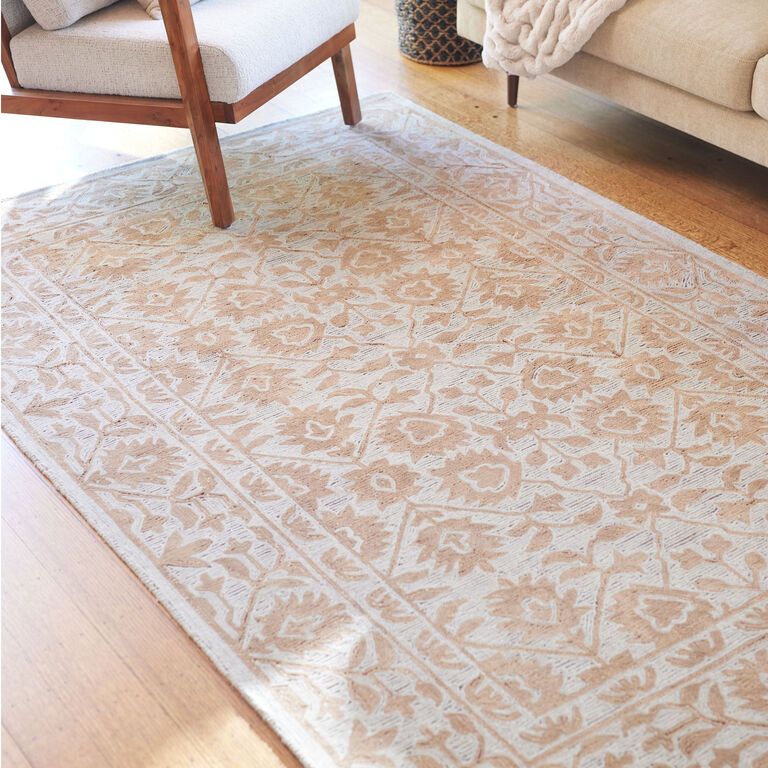 Eliza Brown Floral Traditional Style Tufted Wool Area Rug image number 2