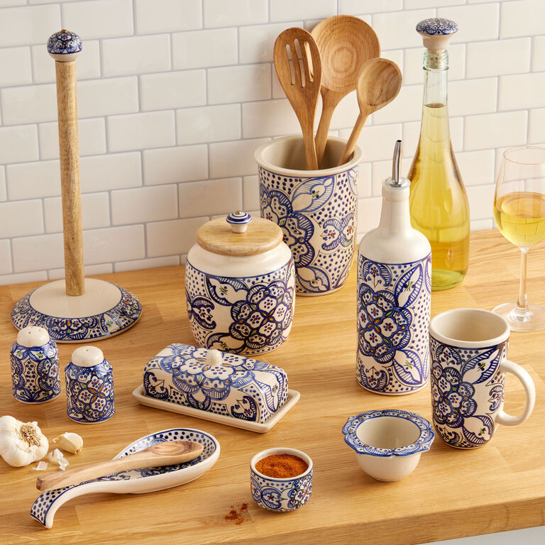 Tunis White and Blue Ceramic Tea Strainer image number 2