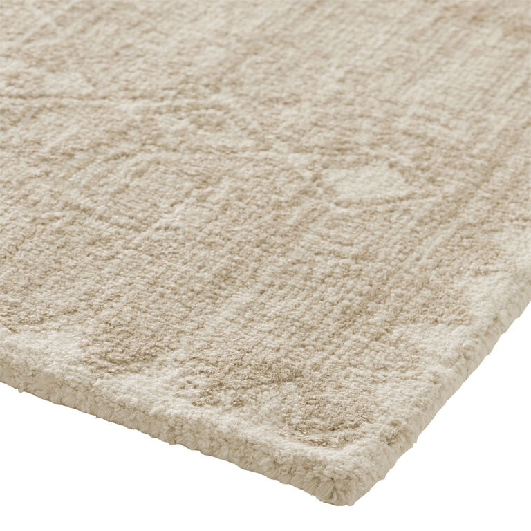Jaya Tan and White Traditional Style Tufted Wool Area Rug image number 2
