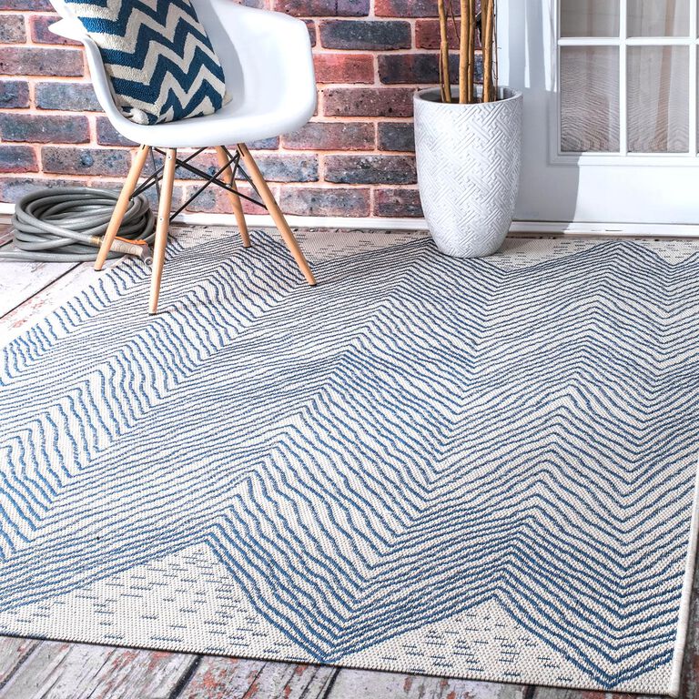 Destin Blue And White Chevron Indoor Outdoor Rug image number 3