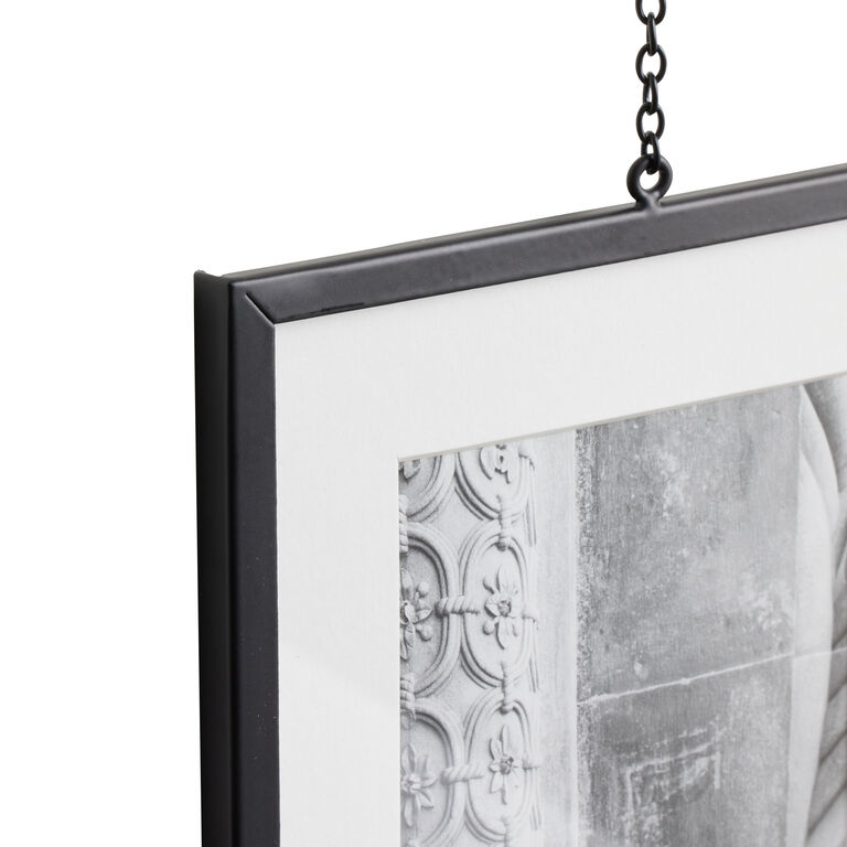 Asher Black Metal Wall Frame With Chain and Mat image number 3