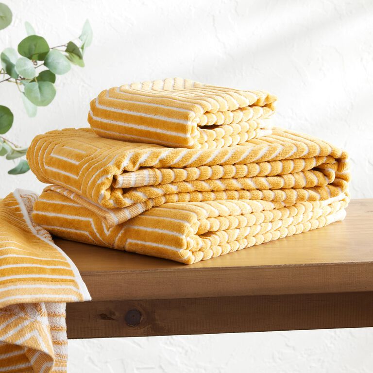 Allura Mustard And White Sculpted Geo Towel Collection image number 1