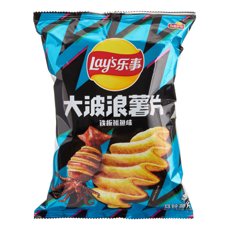 Lay's Grilled Squid Wave Potato Chips image number 1