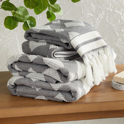 HAILEY SCULPTED HAND TOWEL COLLECTION