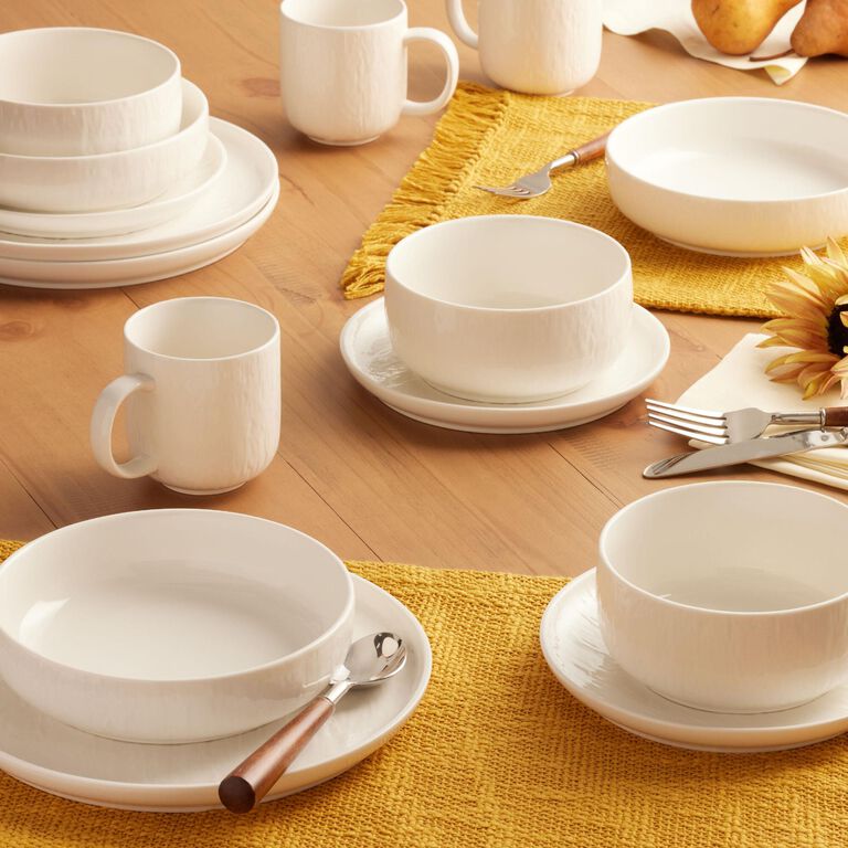 Stella White Textured Dinnerware Collection image number 1