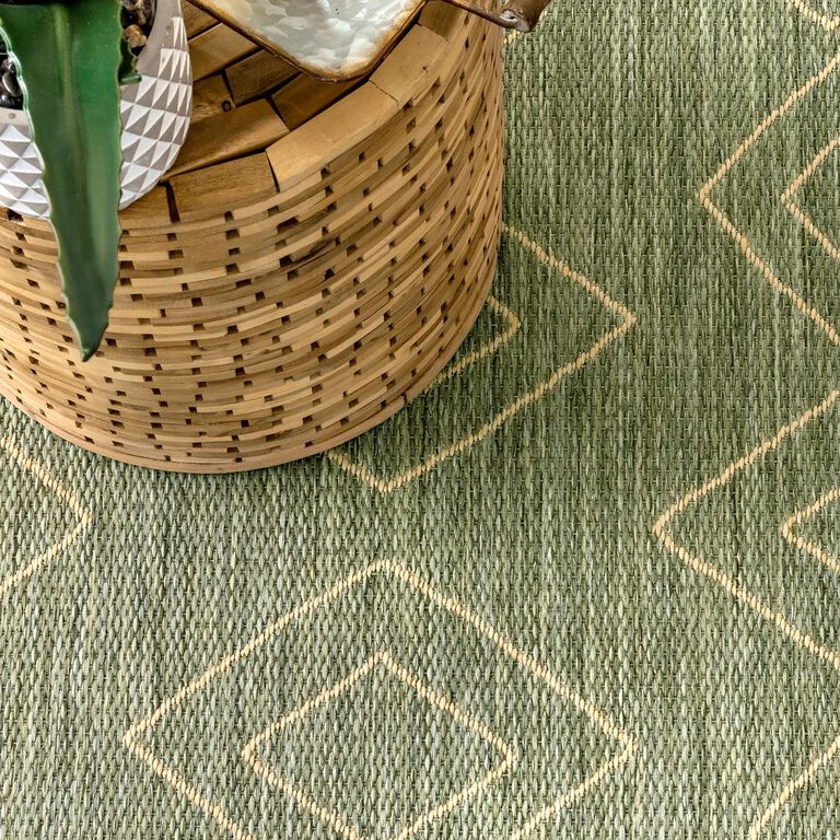 Green And Ivory Diamond Salma Indoor Outdoor Rug image number 4